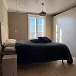 With Sauna, Fireplace And Free Parking In The Heart Of