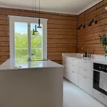 Casa de Férias With Sauna, Fireplace And Free Parking In The Heart Of Porvoo