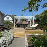 Casa de Férias With Sauna, Fireplace And Free Parking In The Heart Of *