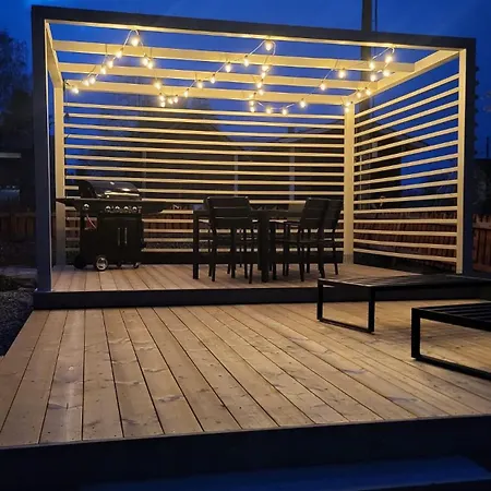 With Sauna, Fireplace And Free Parking In The Heart Of Dom wakacyjny *