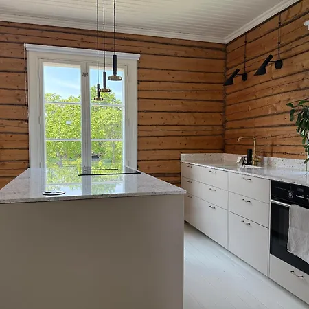 Dom wakacyjny With Sauna, Fireplace And Free Parking In The Heart Of Porvoo