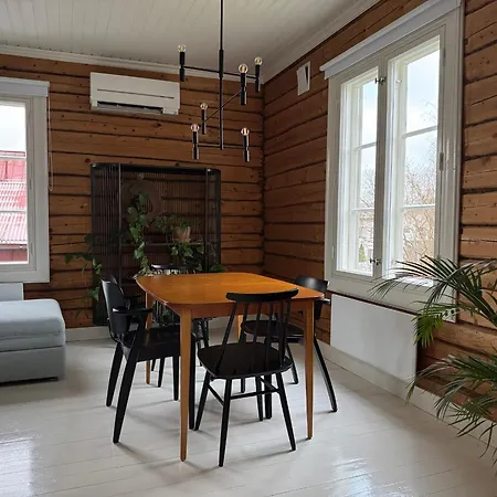 With Sauna, Fireplace And Free Parking In The Heart Of Tatil Evi Porvoo