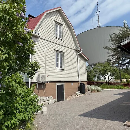 With Sauna, Fireplace And Free Parking In The Heart Of * Porvoo
