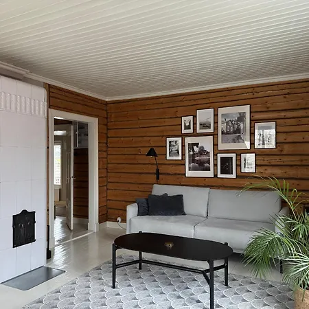 With Sauna, Fireplace And Free Parking In The Heart Of * Porvoo