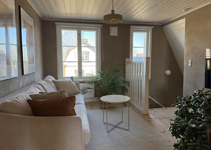 Villa With Sauna, Fireplace And Free Parking In The Heart Of Porvoo Semesterbostad *
